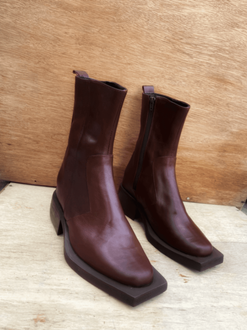 Obsidian Boots
